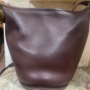 ❌SOLD❌Coach Vintage Legacy Duffle Sac Purse